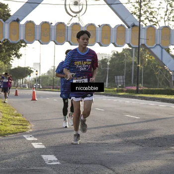 Runner Photo 8052855
