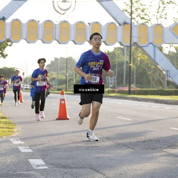 Runner Photo 8052890