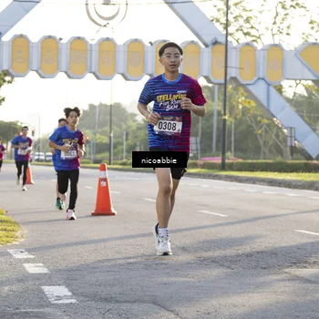 Runner Photo 8052895