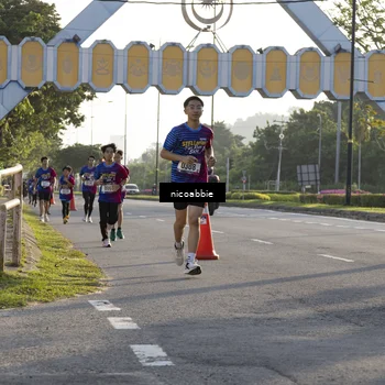 Runner Photo 8052898