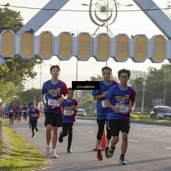 Runner Photo 8052906