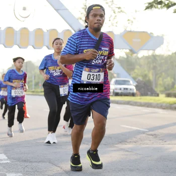 Runner Photo 8053003