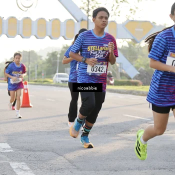 Runner Photo 8053007