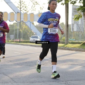 Runner Photo 8053009