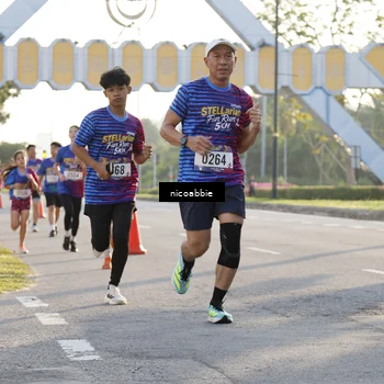 Runner Photo 8053019