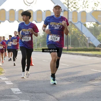 Runner Photo 8053021