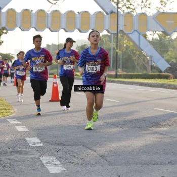 Runner Photo 8053024