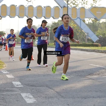 Runner Photo 8053037