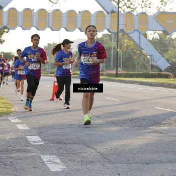 Runner Photo 8053040
