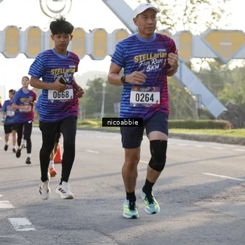 Runner Photo 8053042