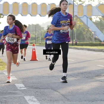 Runner Photo 8053073