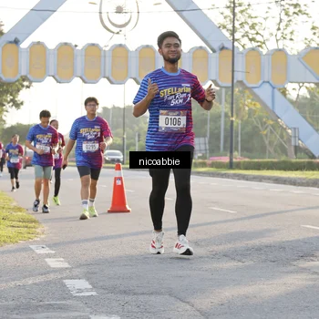 Runner Photo 8053112
