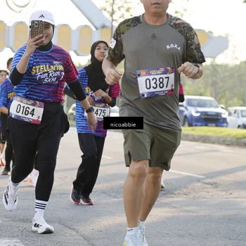 Runner Photo 8053172