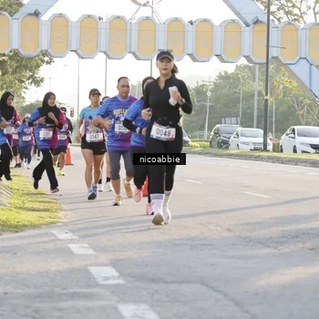 Runner Photo 8053300