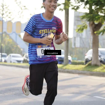 Runner Photo 8053310