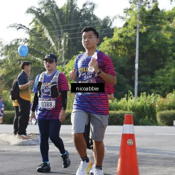 Runner Photo 8054013