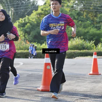 Runner Photo 8054042
