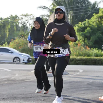 Runner Photo 8054043