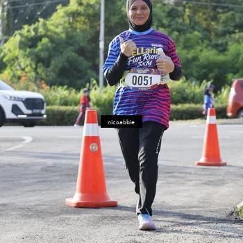 Runner Photo 8054080