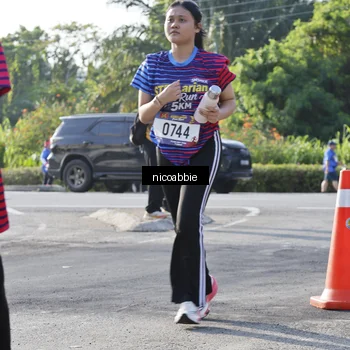 Runner Photo 8054107