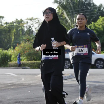 Runner Photo 8054259