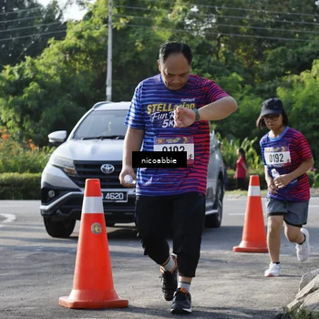 Runner Photo 8054355
