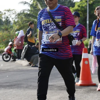 Runner Photo 8054360
