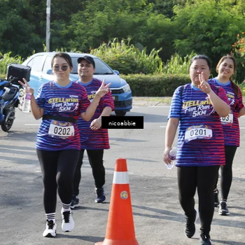 Runner Photo 8054653