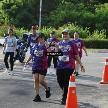 Runner Photo 8054672