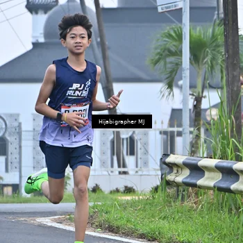 Runner Photo 8054735