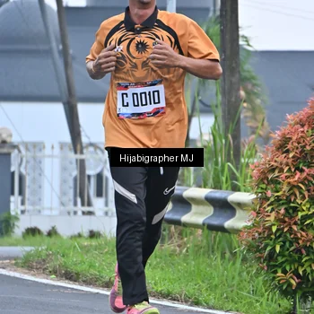 Runner Photo 8054766