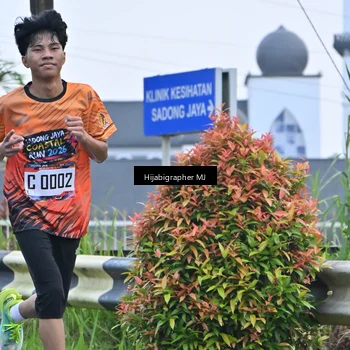 Runner Photo 8054811