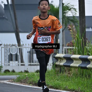 Runner Photo 8054874
