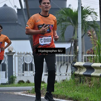 Runner Photo 8054895