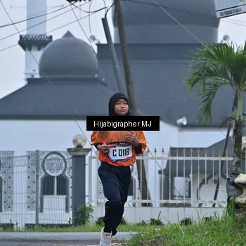 Runner Photo 8054899