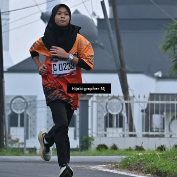 Runner Photo 8054951