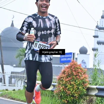 Runner Photo 8054990