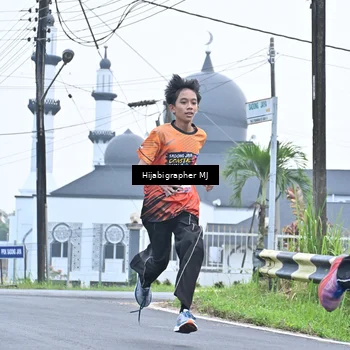 Runner Photo 8055003