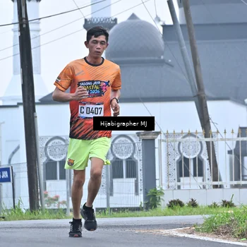 Runner Photo 8055008