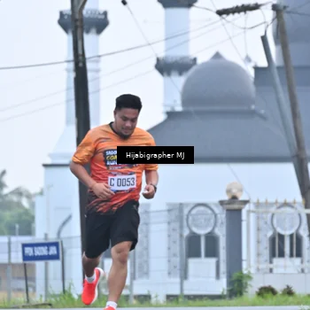 Runner Photo 8055014