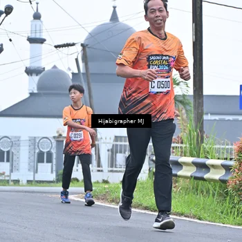 Runner Photo 8055039