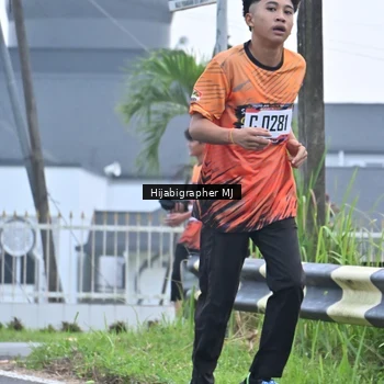 Runner Photo 8055141