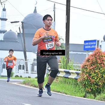 Runner Photo 8055419