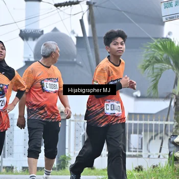 Runner Photo 8055435