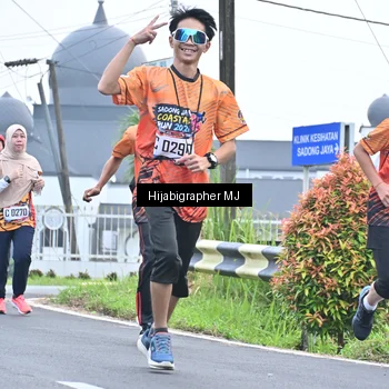 Runner Photo 8055492