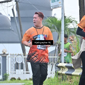 Runner Photo 8055577