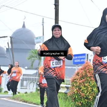 Runner Photo 8055611