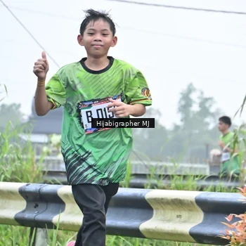 Runner Photo 8055683