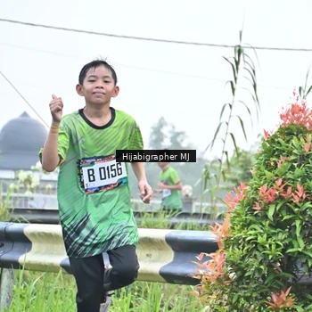 Runner Photo 8055684