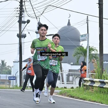 Runner Photo 8055749